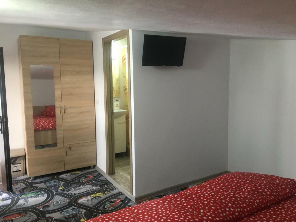 Laubert Hotel Călimăneşti Екстериор снимка